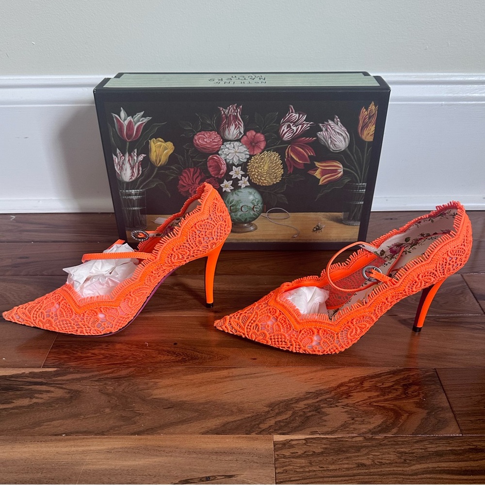 GUCCI Shoes Virginia Lace Mary Jane Pointy Pumps sz 37.5
EU NEW - Picture 3 of 8